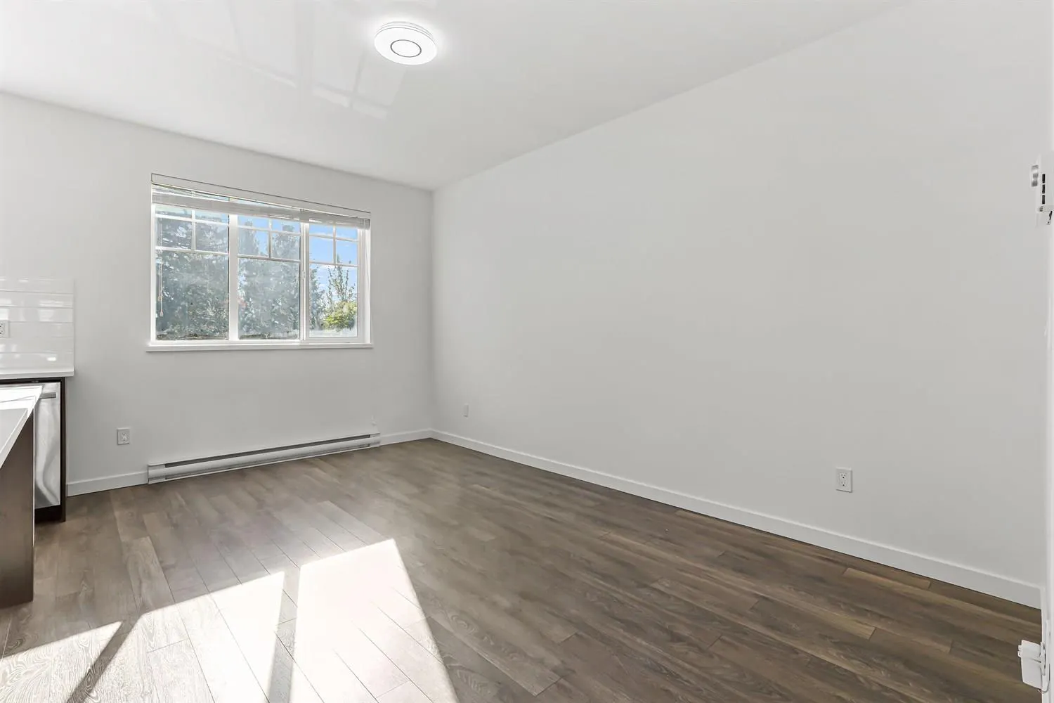 104 15850 85 AVENUE