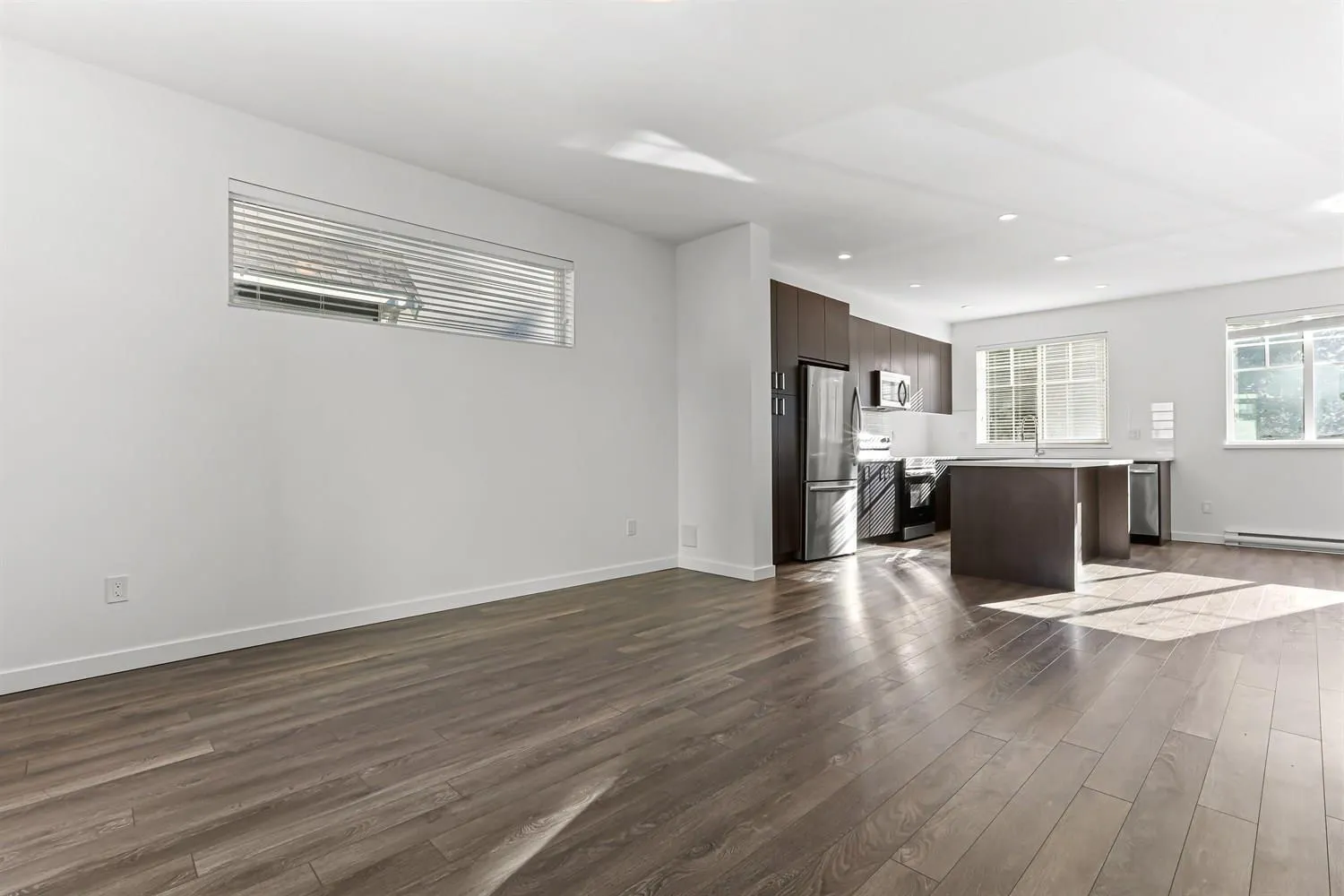104 15850 85 AVENUE