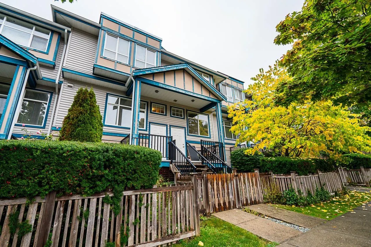 4 13899 LAUREL DRIVE