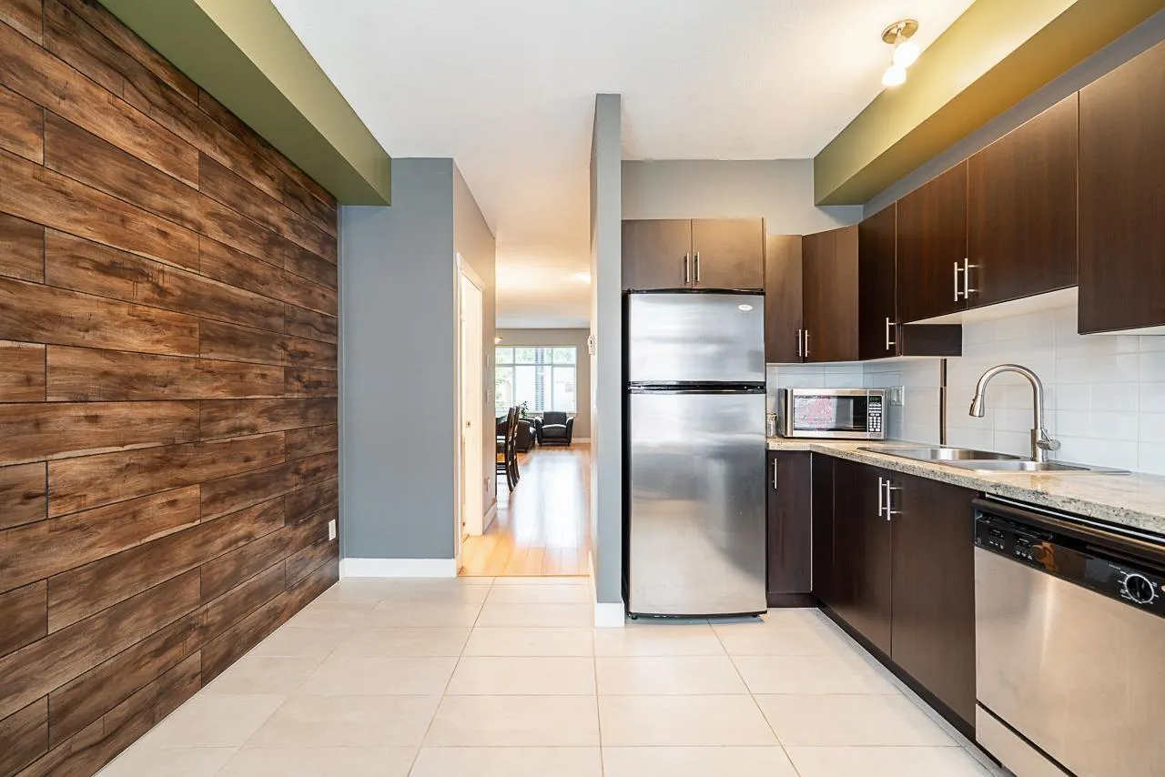 4 13899 LAUREL DRIVE