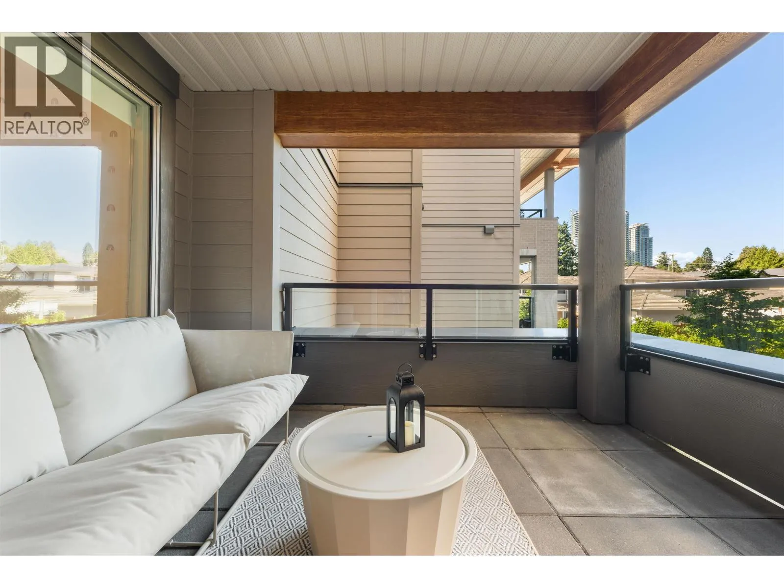 222 7588 16TH STREET