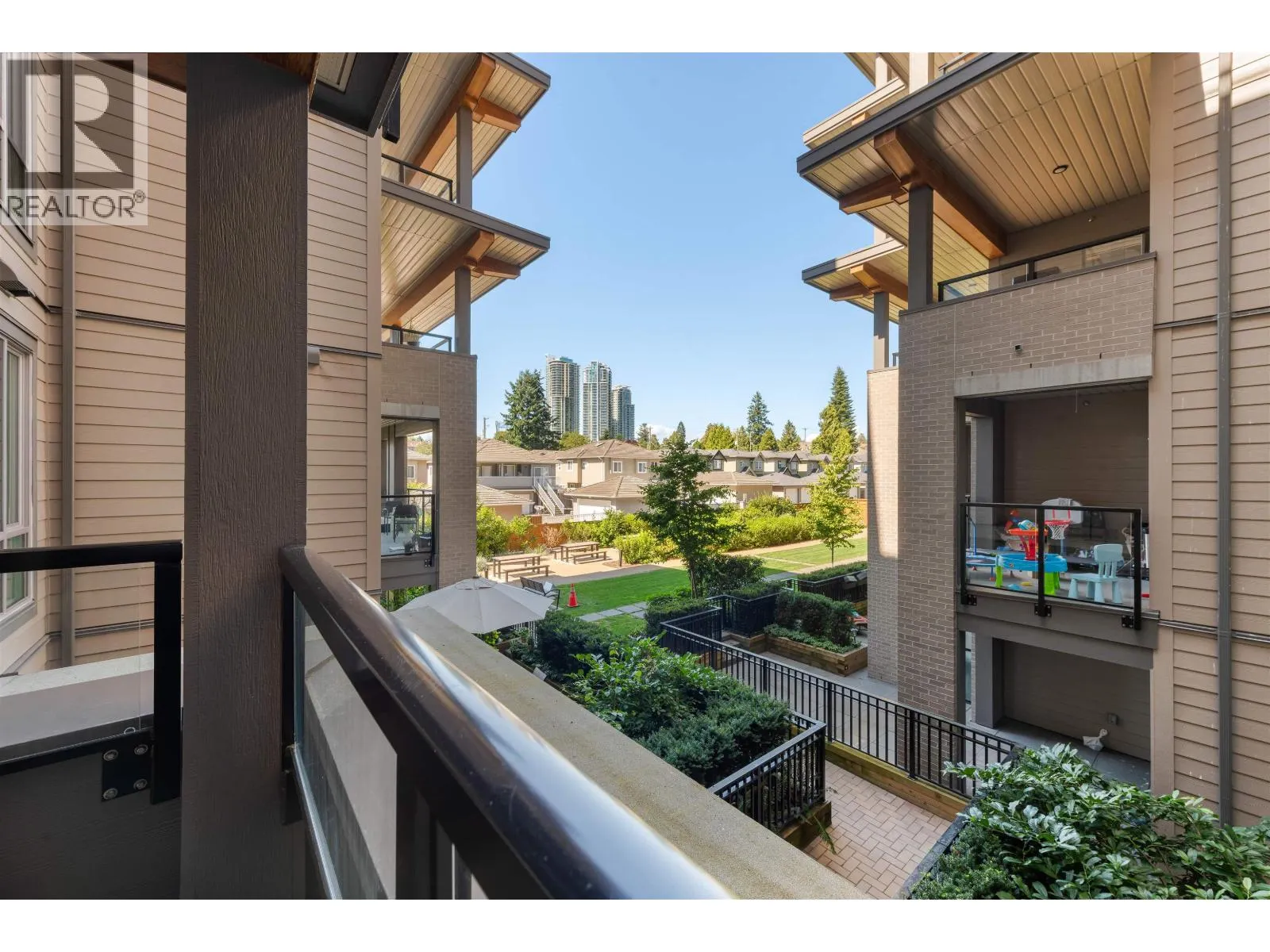 222 7588 16TH STREET