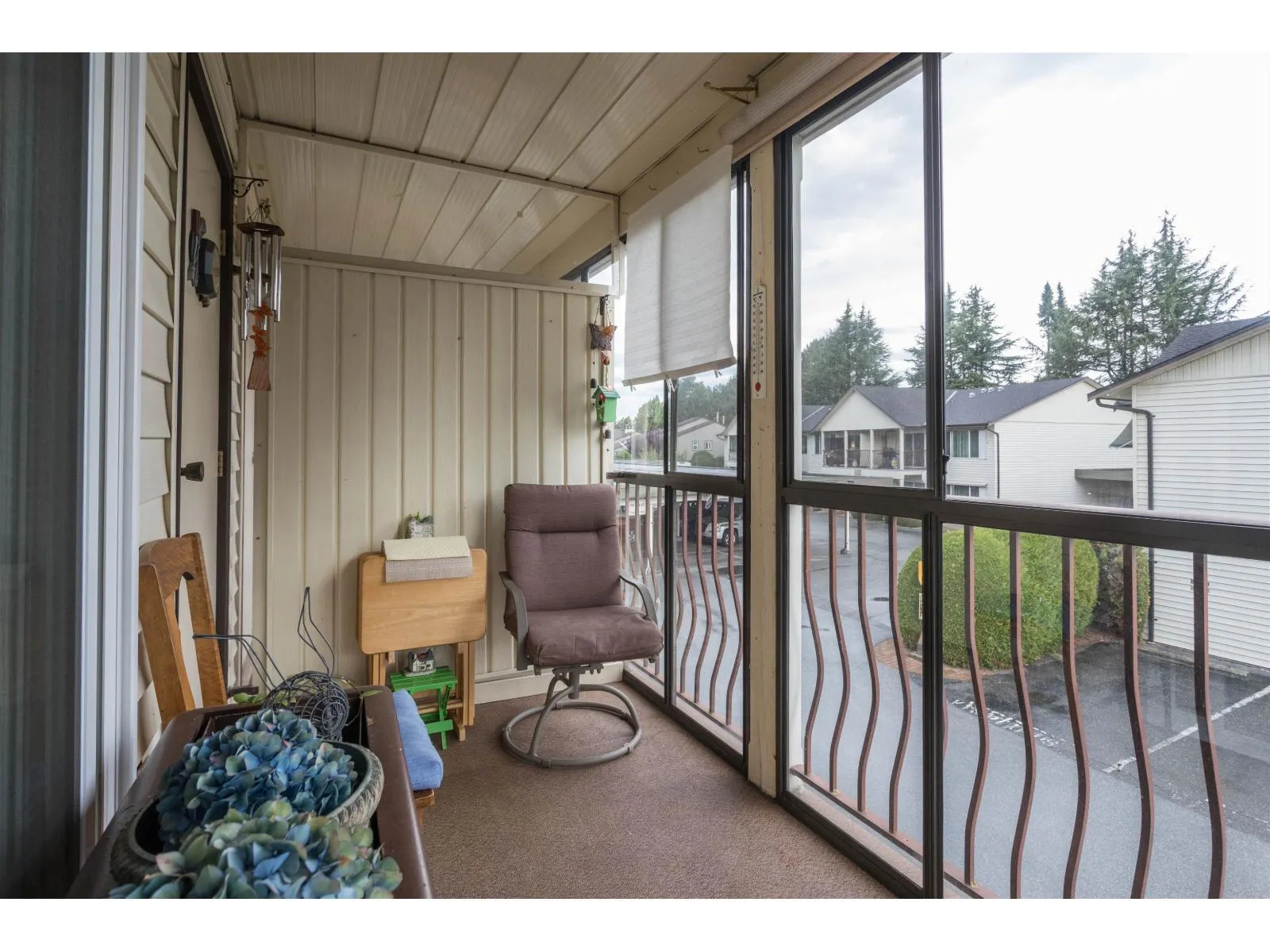 201 2853 BOURQUIN CRESCENT