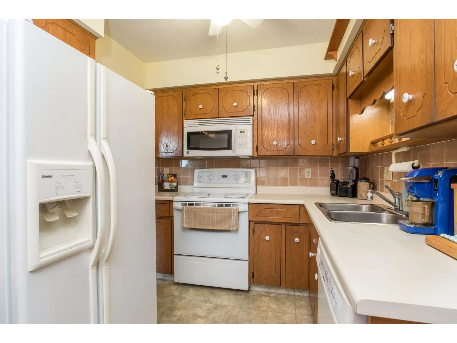 201 2853 BOURQUIN CRESCENT