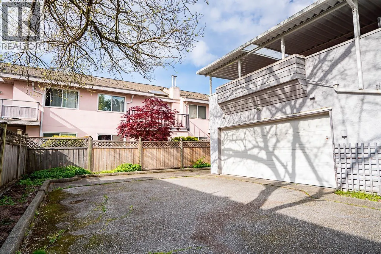 1 7911 MOFFATT ROAD