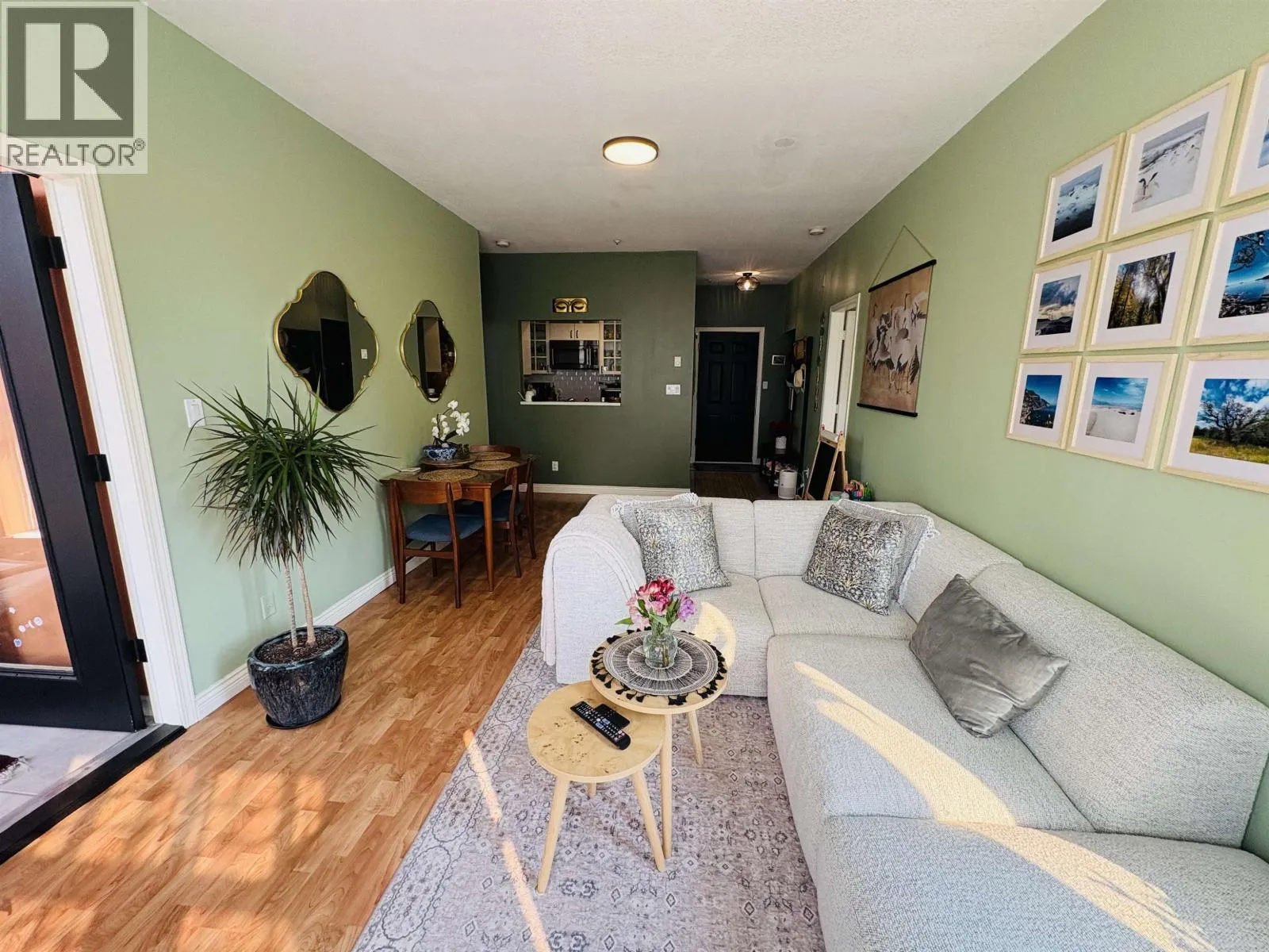 315 630 ROCHE POINT DRIVE