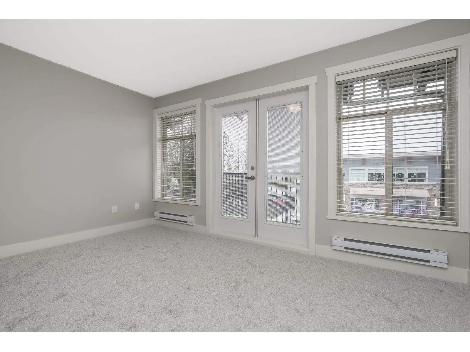 10 2950 LEFEUVRE ROAD
