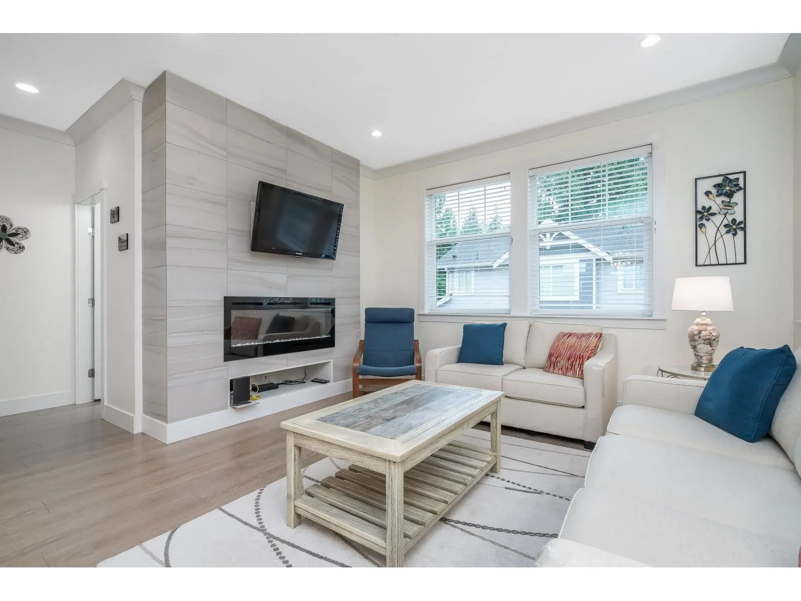 30 15717 MOUNTAIN VIEW DRIVE