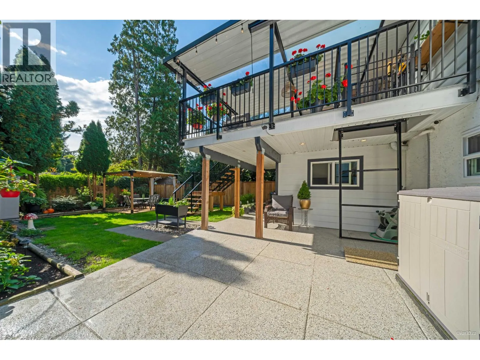 1564 COQUITLAM AVENUE
