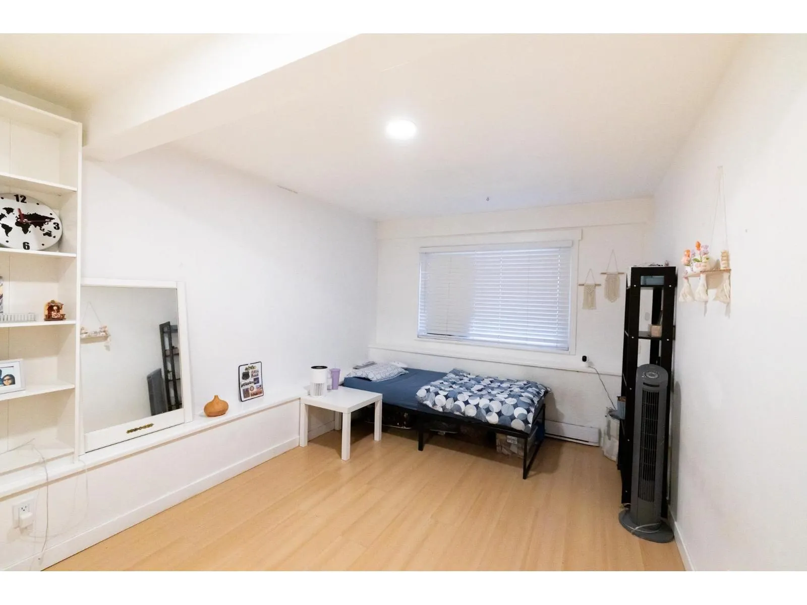 11585 ROYAL CRESCENT