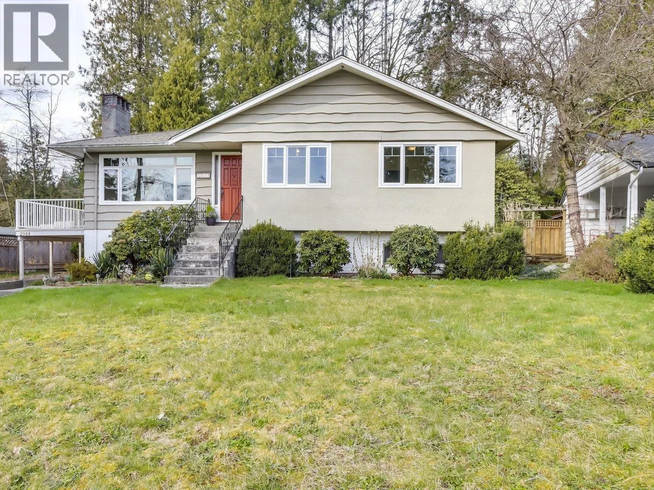 2984 PLYMOUTH DRIVE