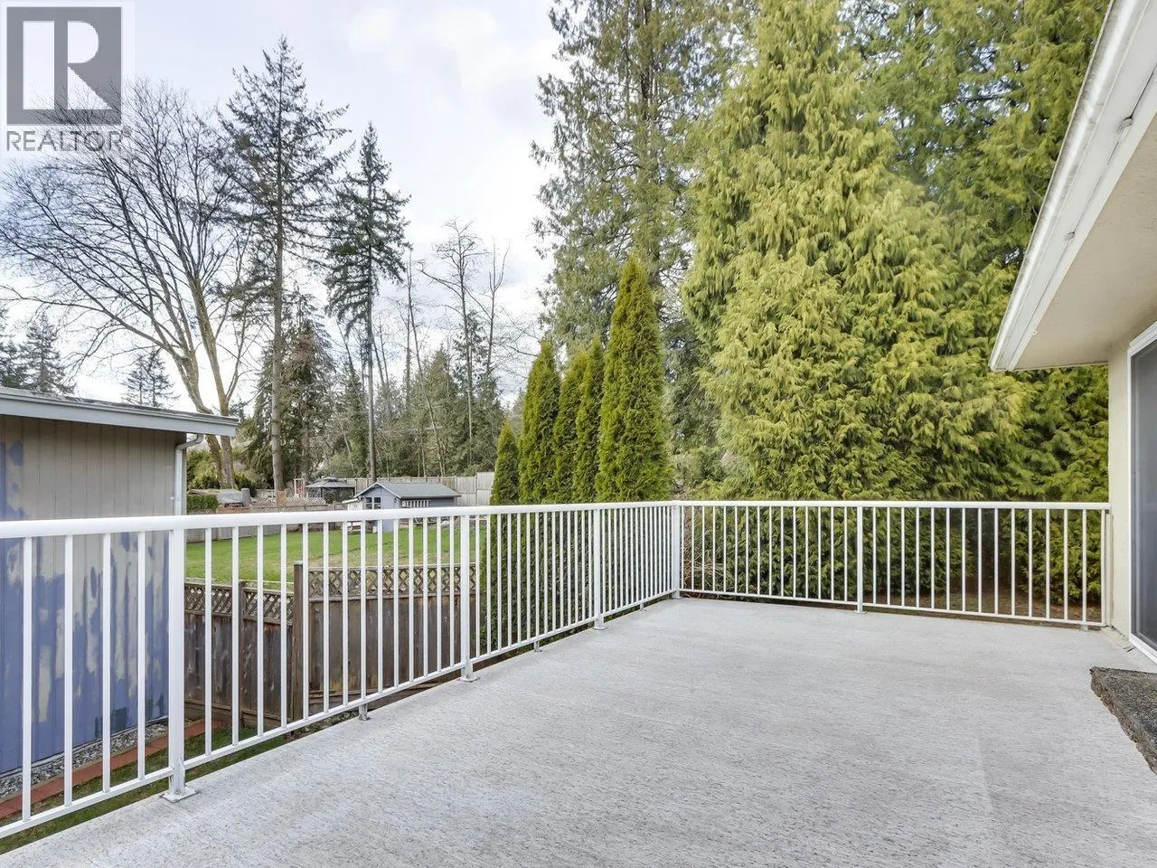 2984 PLYMOUTH DRIVE