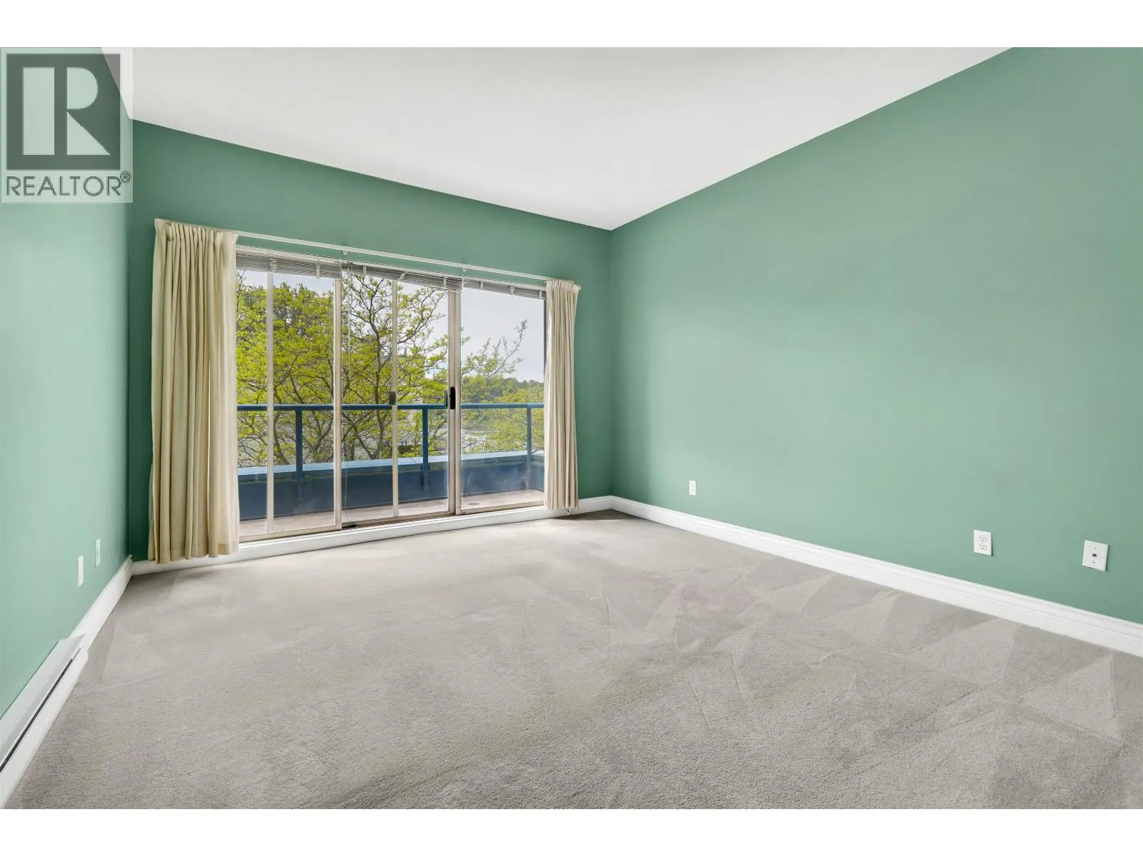 304 4753 W RIVER ROAD