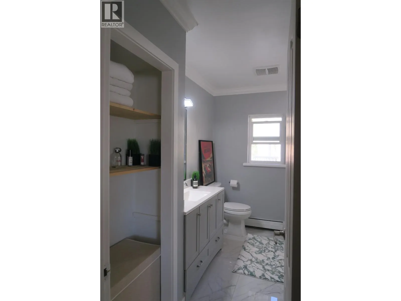 4599 SUNLAND PLACE