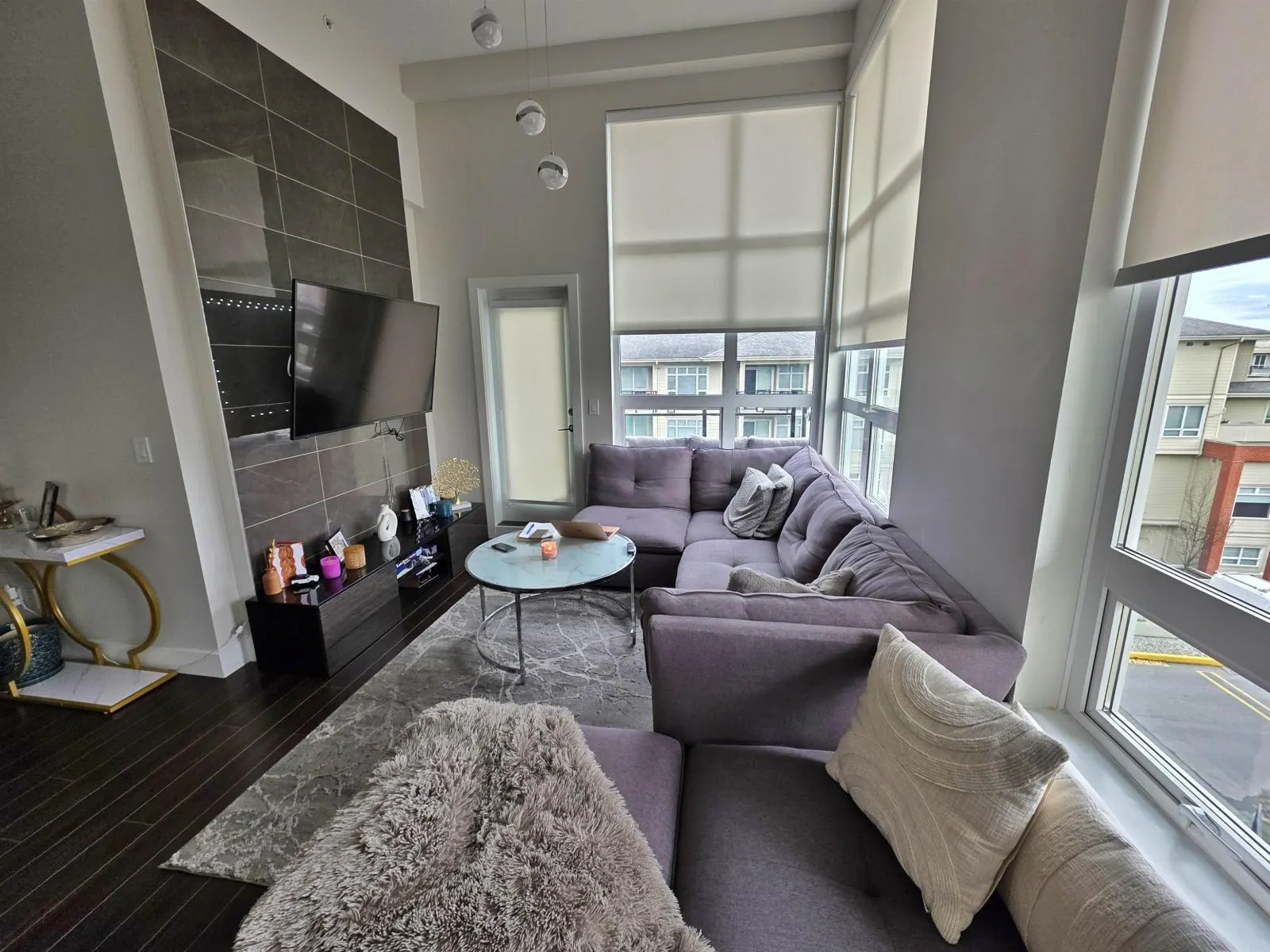 C421 20211 66 AVENUE