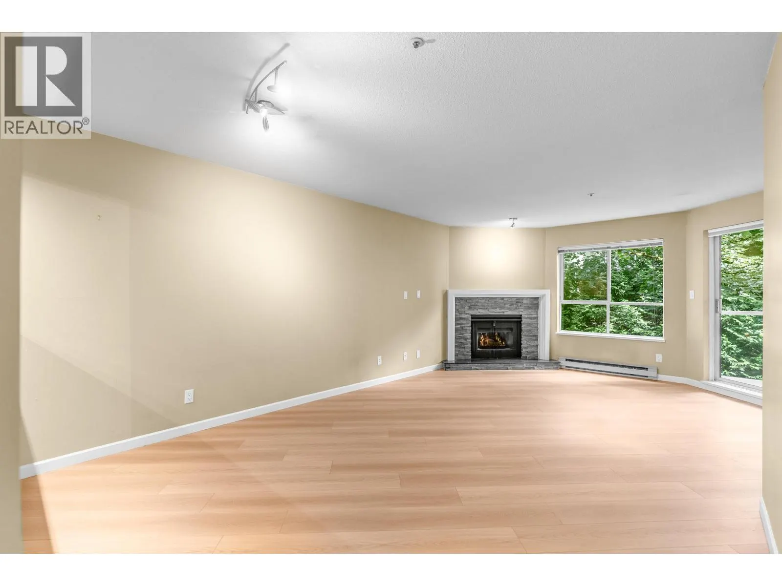 107 8651 ACKROYD ROAD