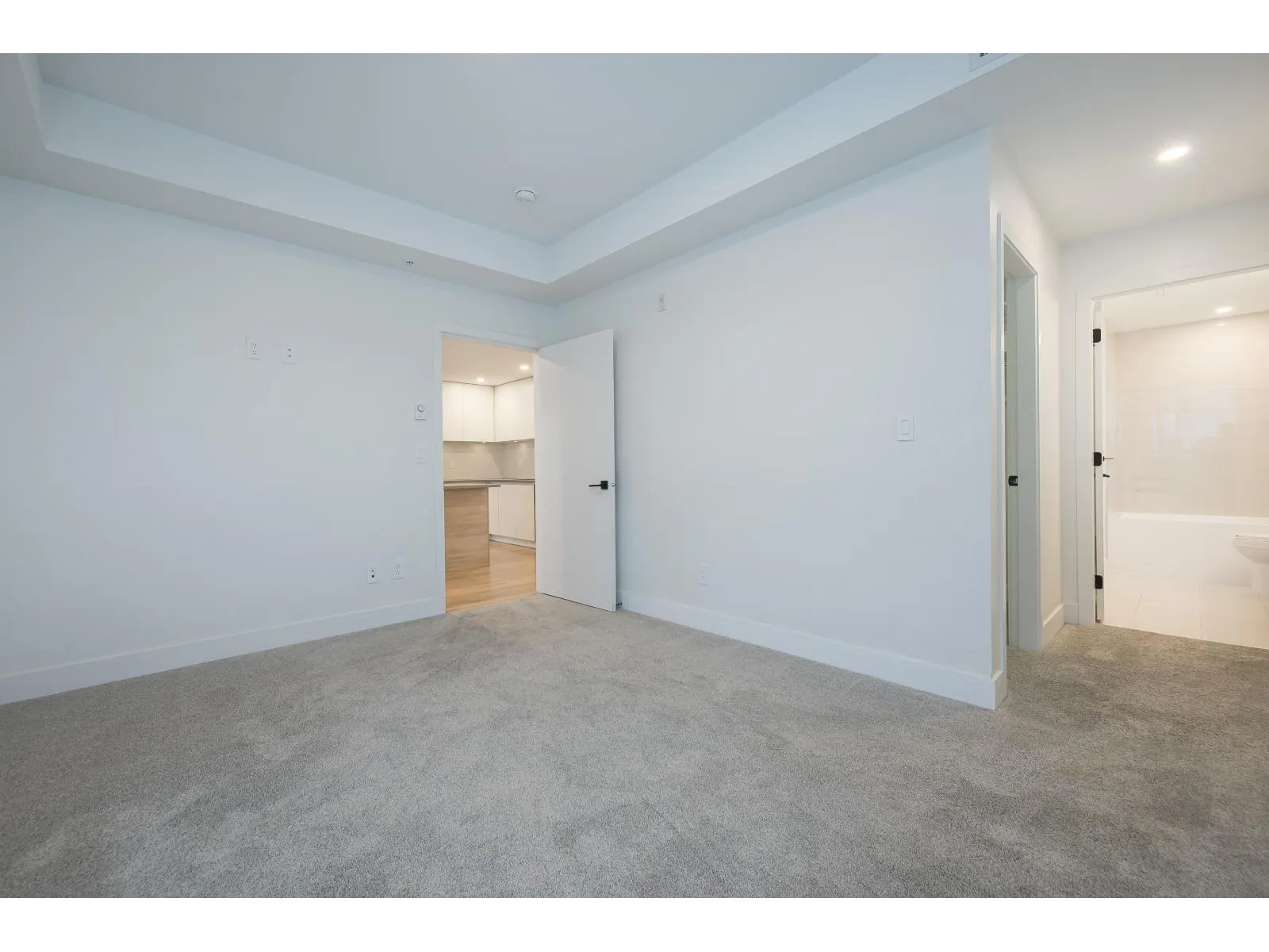 311 8496 120 STREET