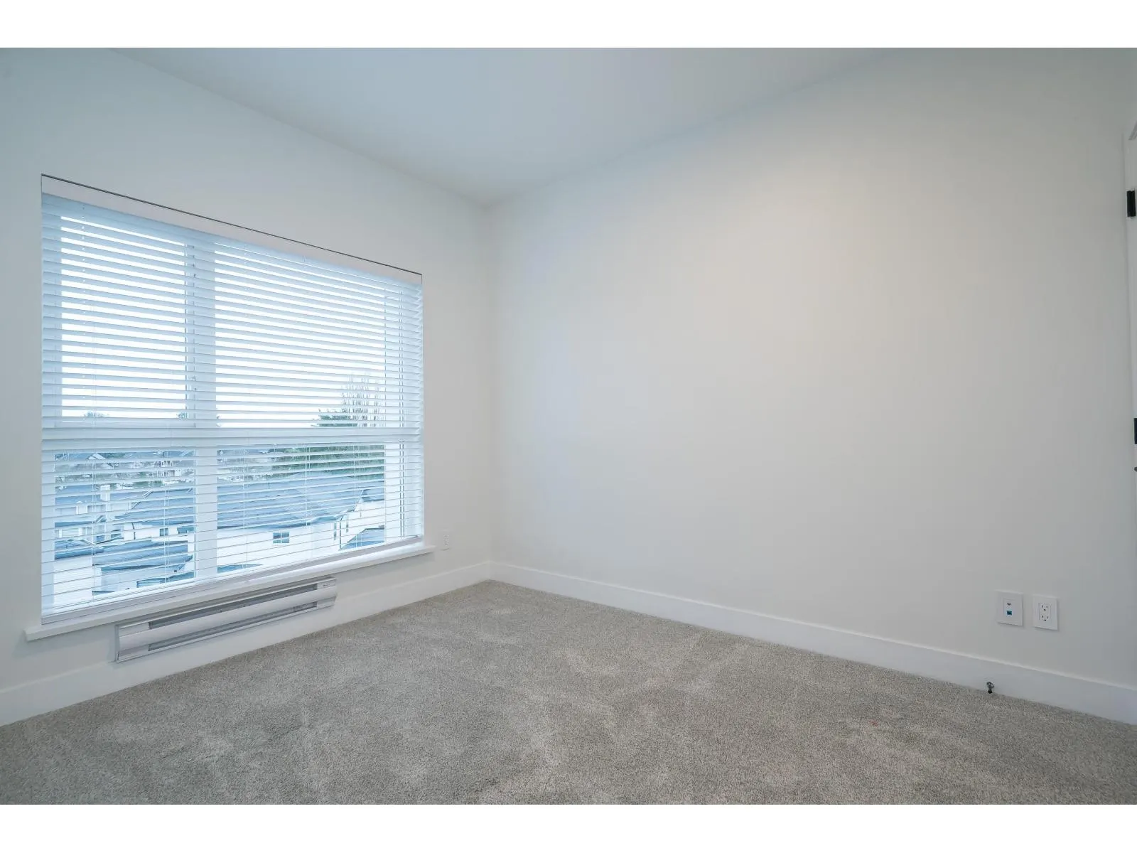 311 8496 120 STREET