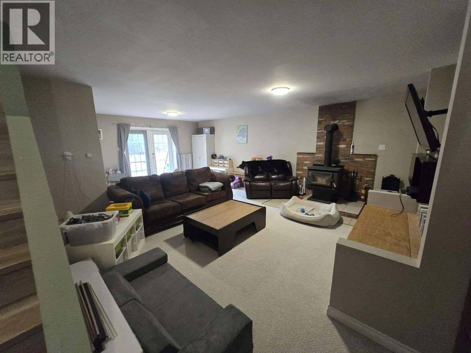 1361 OAK AVENUE