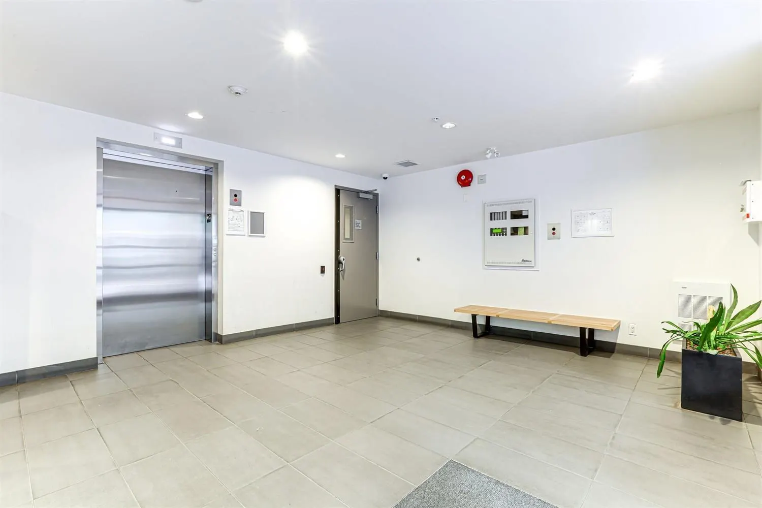 205 13925 FRASER HIGHWAY