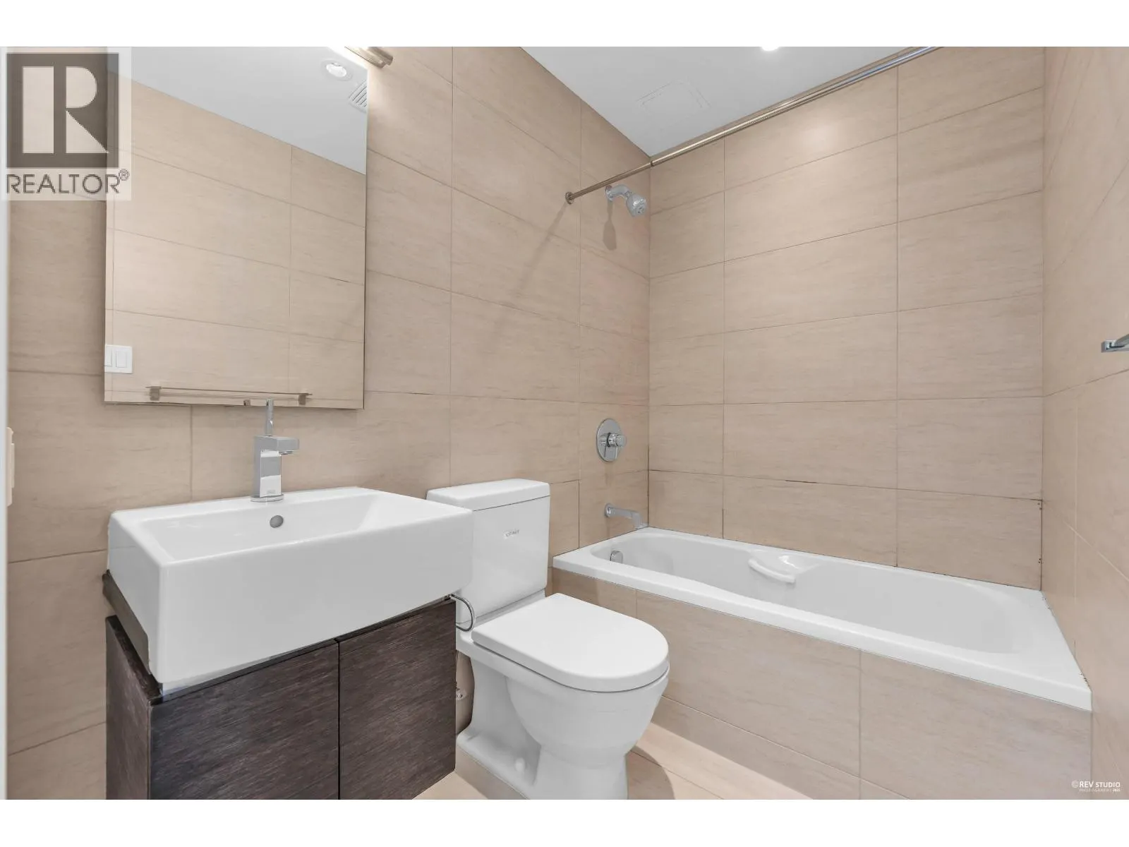 712 8080 CAMBIE ROAD