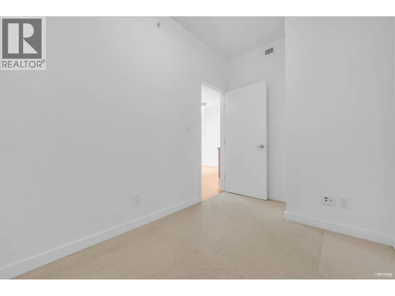 712 8080 CAMBIE ROAD