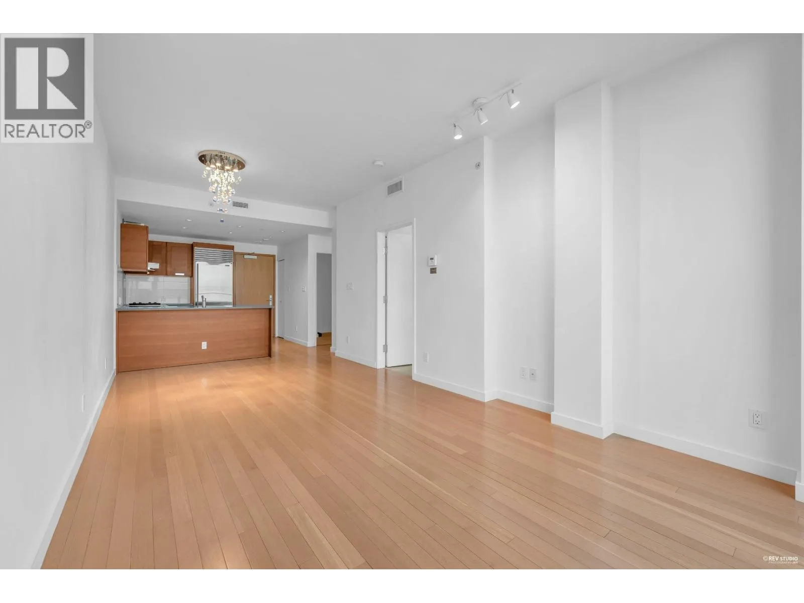 712 8080 CAMBIE ROAD
