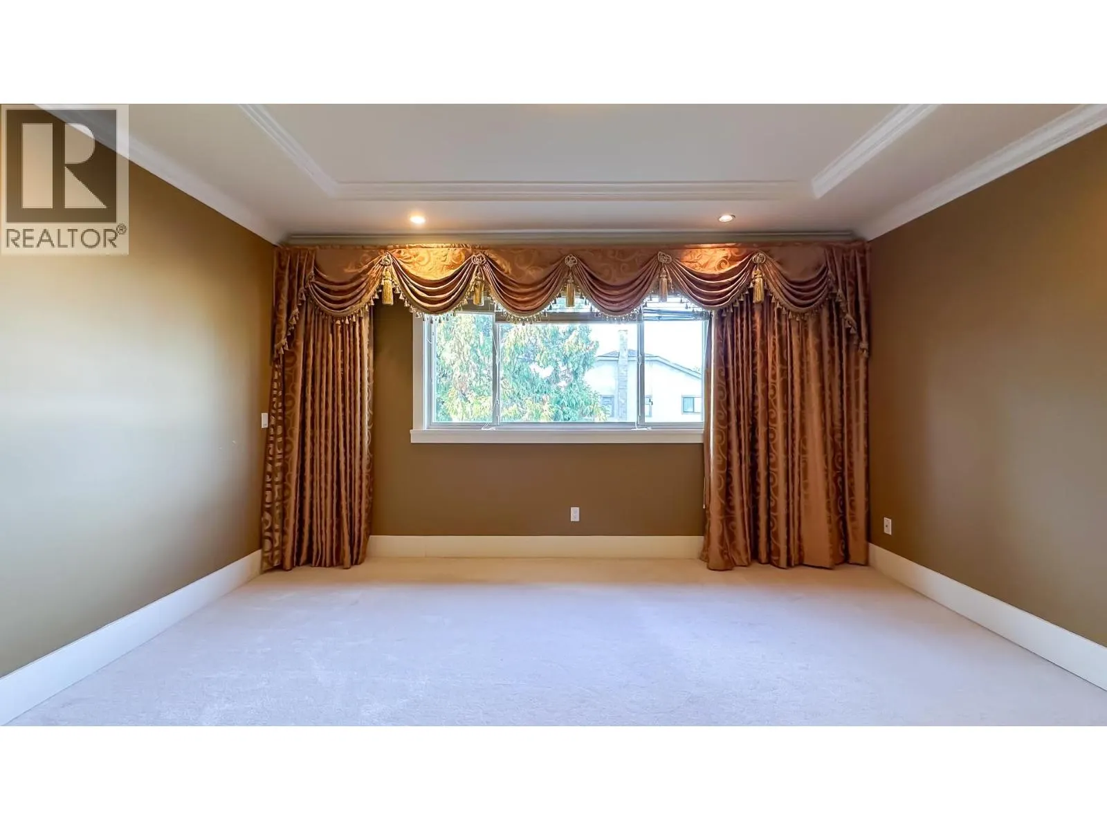 5499 WALTON ROAD