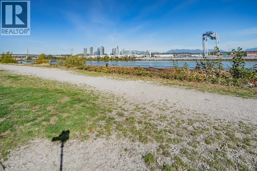 208 10177 RIVER DRIVE