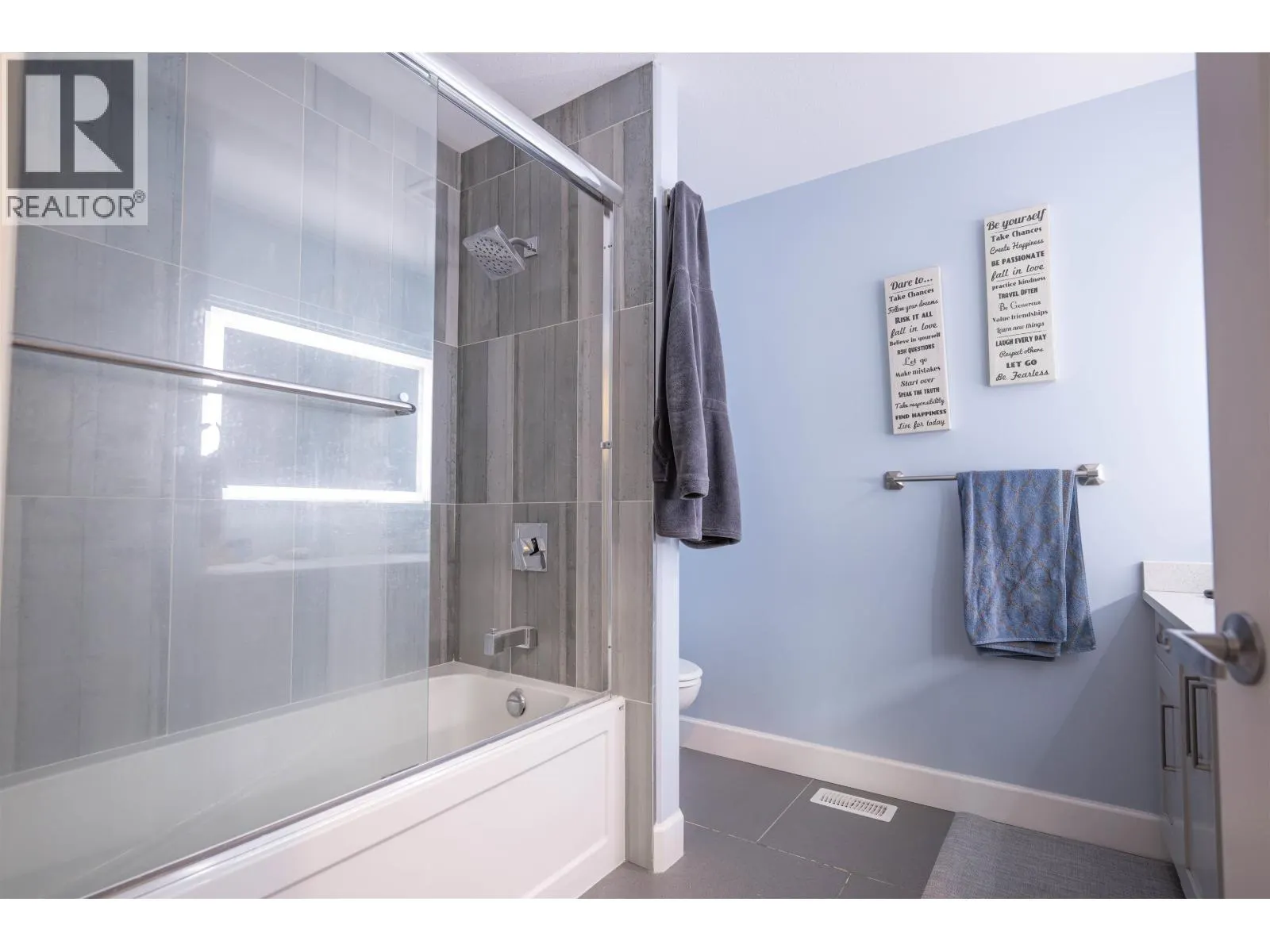 2482 GRAFTON PLACE