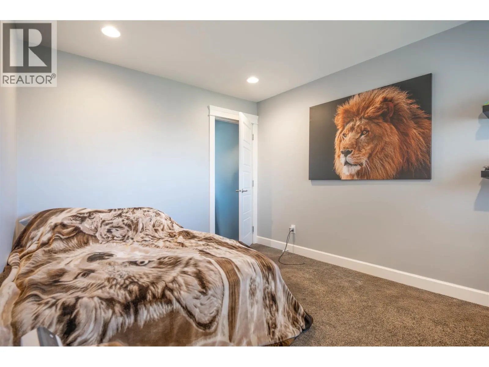 2482 GRAFTON PLACE