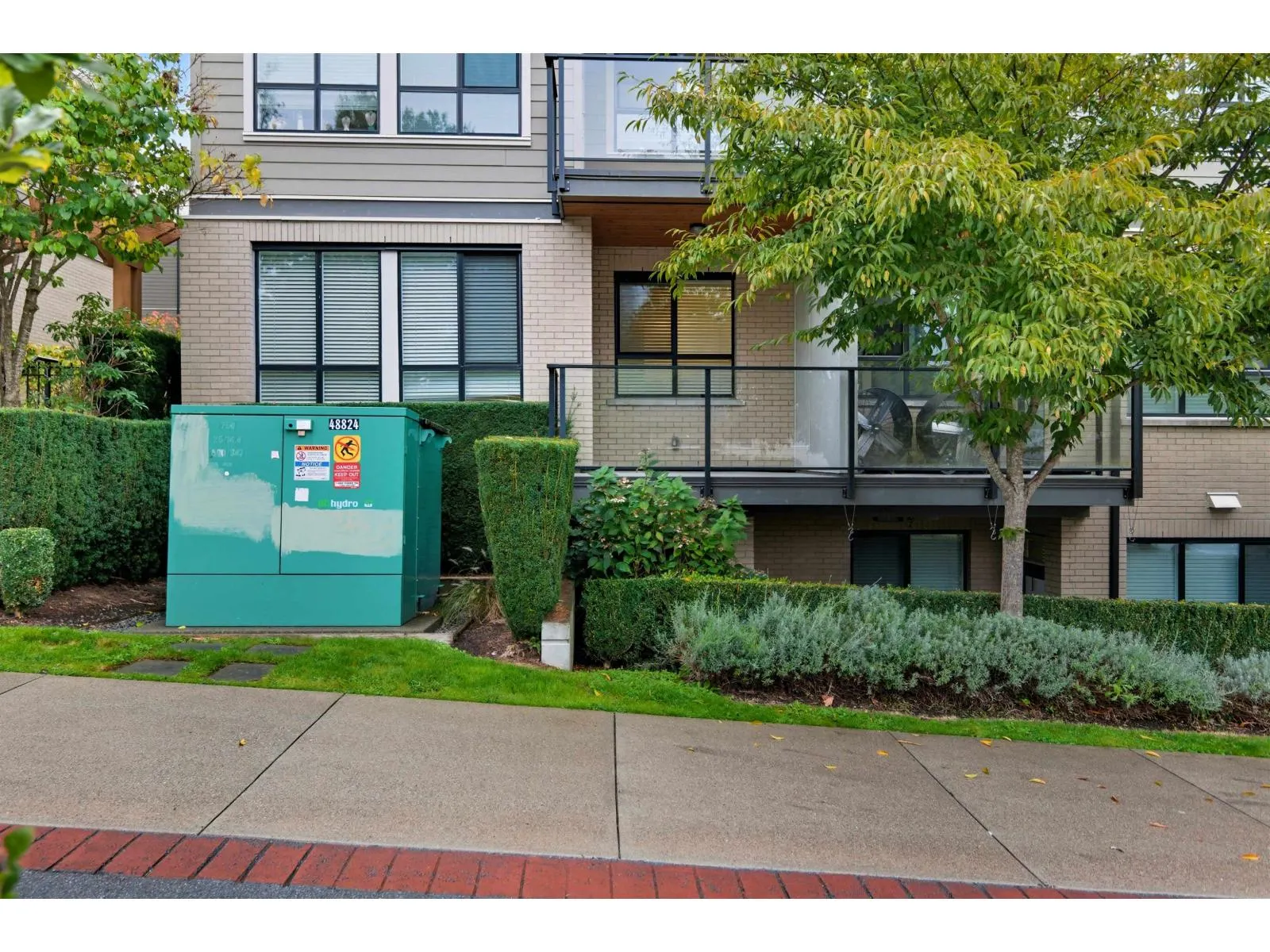 206 15388 105 AVENUE