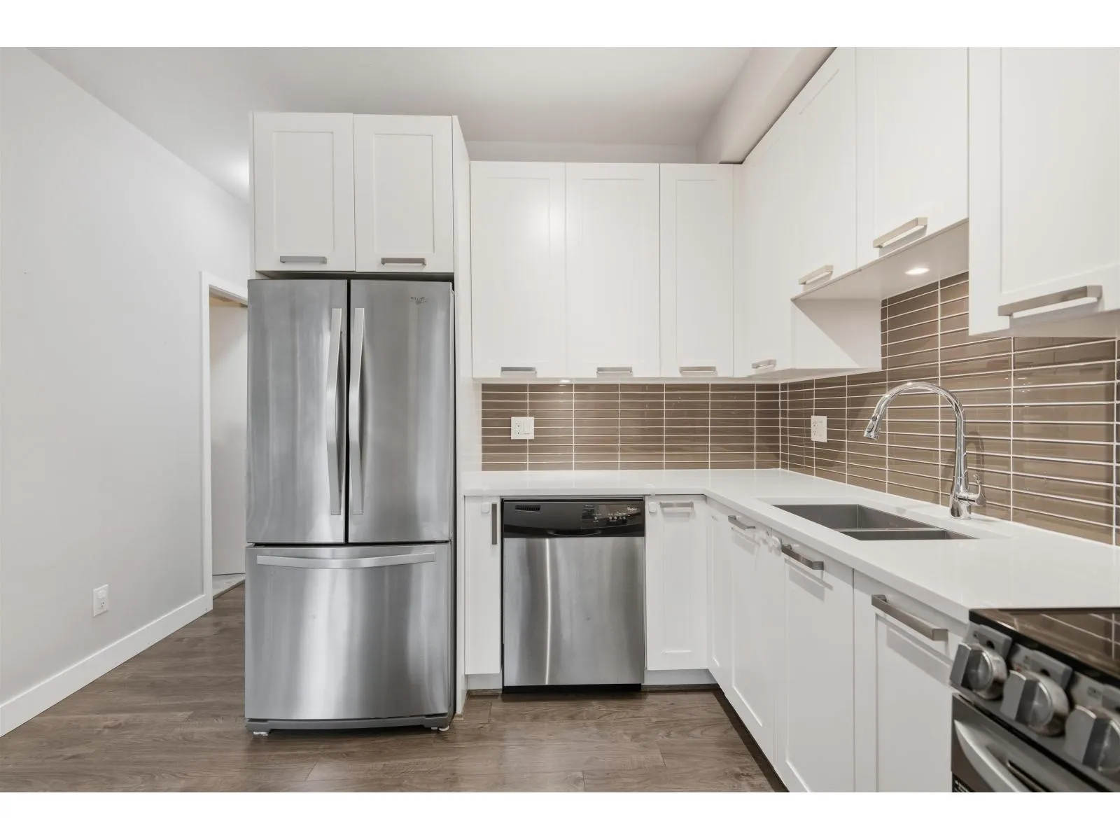 206 15388 105 AVENUE