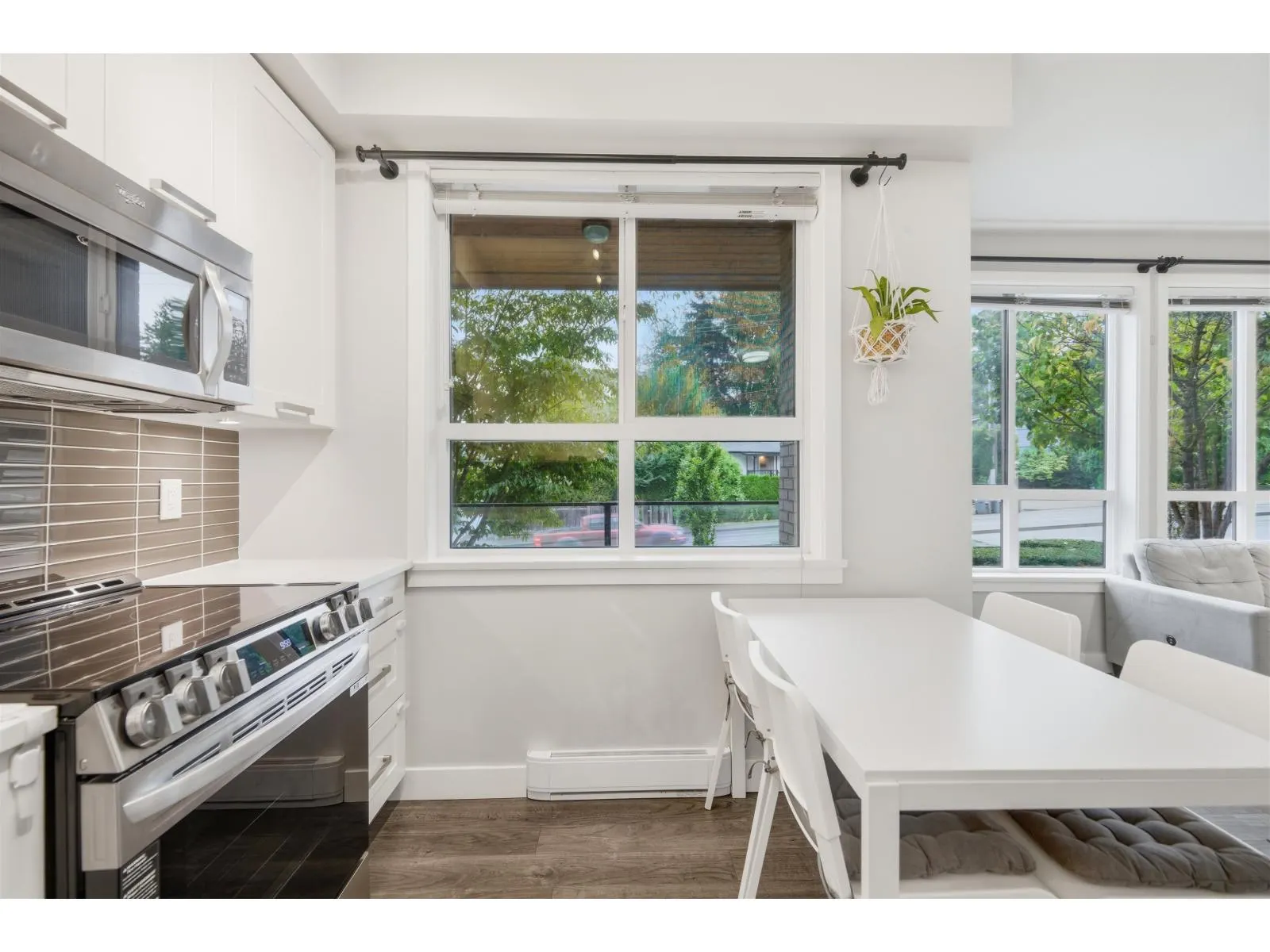206 15388 105 AVENUE