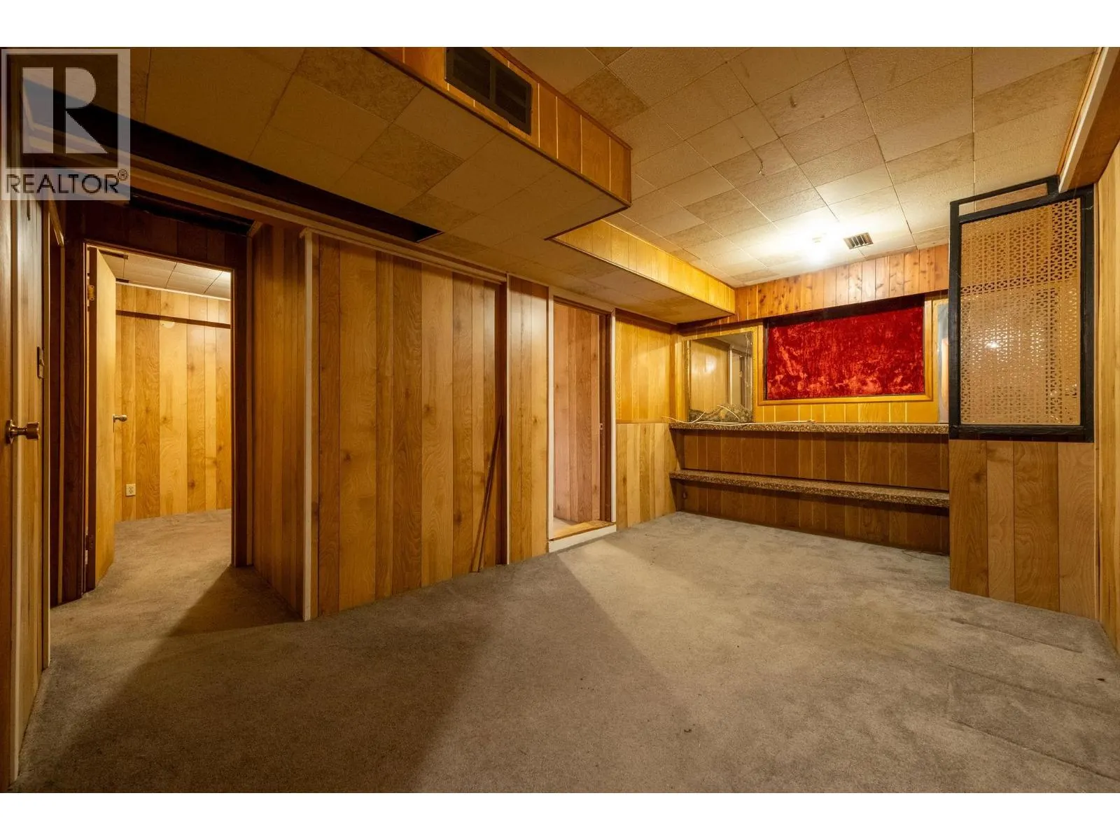 1122 PREMIER STREET