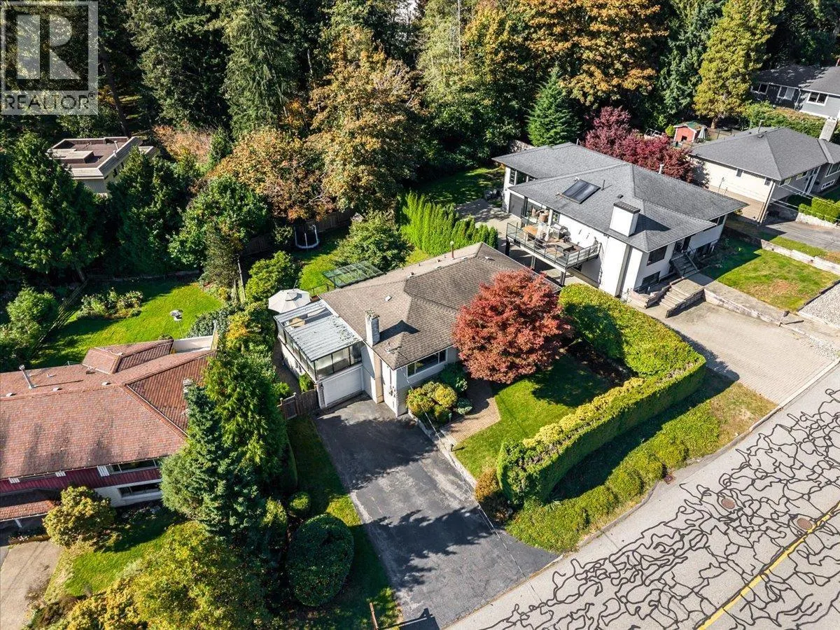 799 PLYMOUTH DRIVE