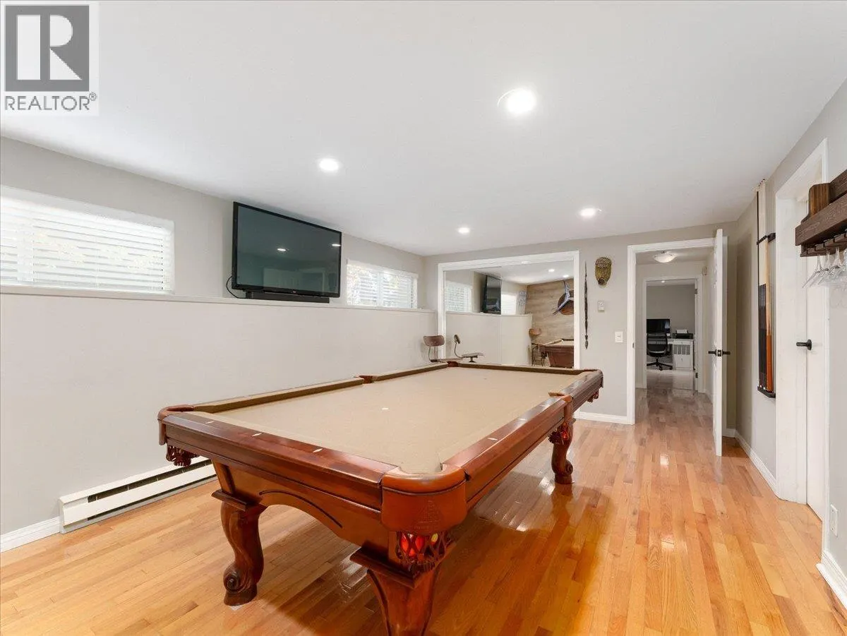 799 PLYMOUTH DRIVE