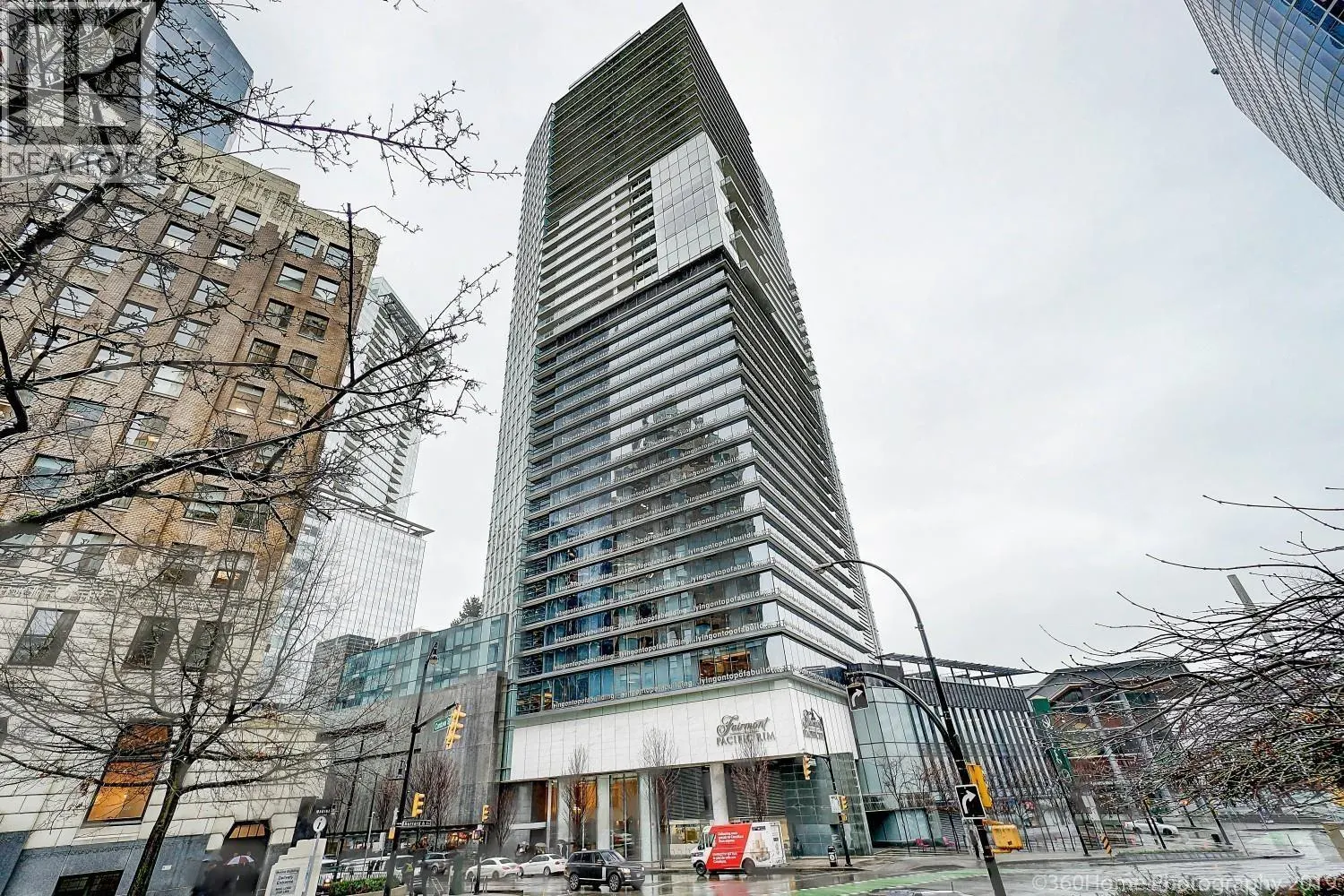 2702 1011 W CORDOVA STREET