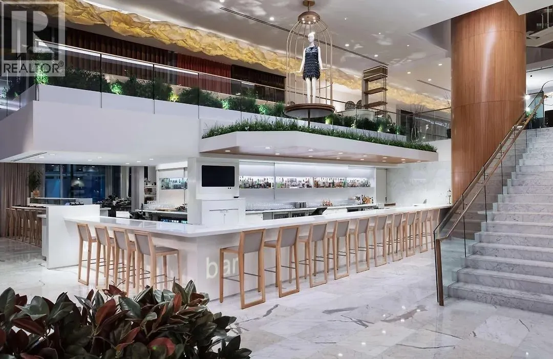2702 1011 W CORDOVA STREET