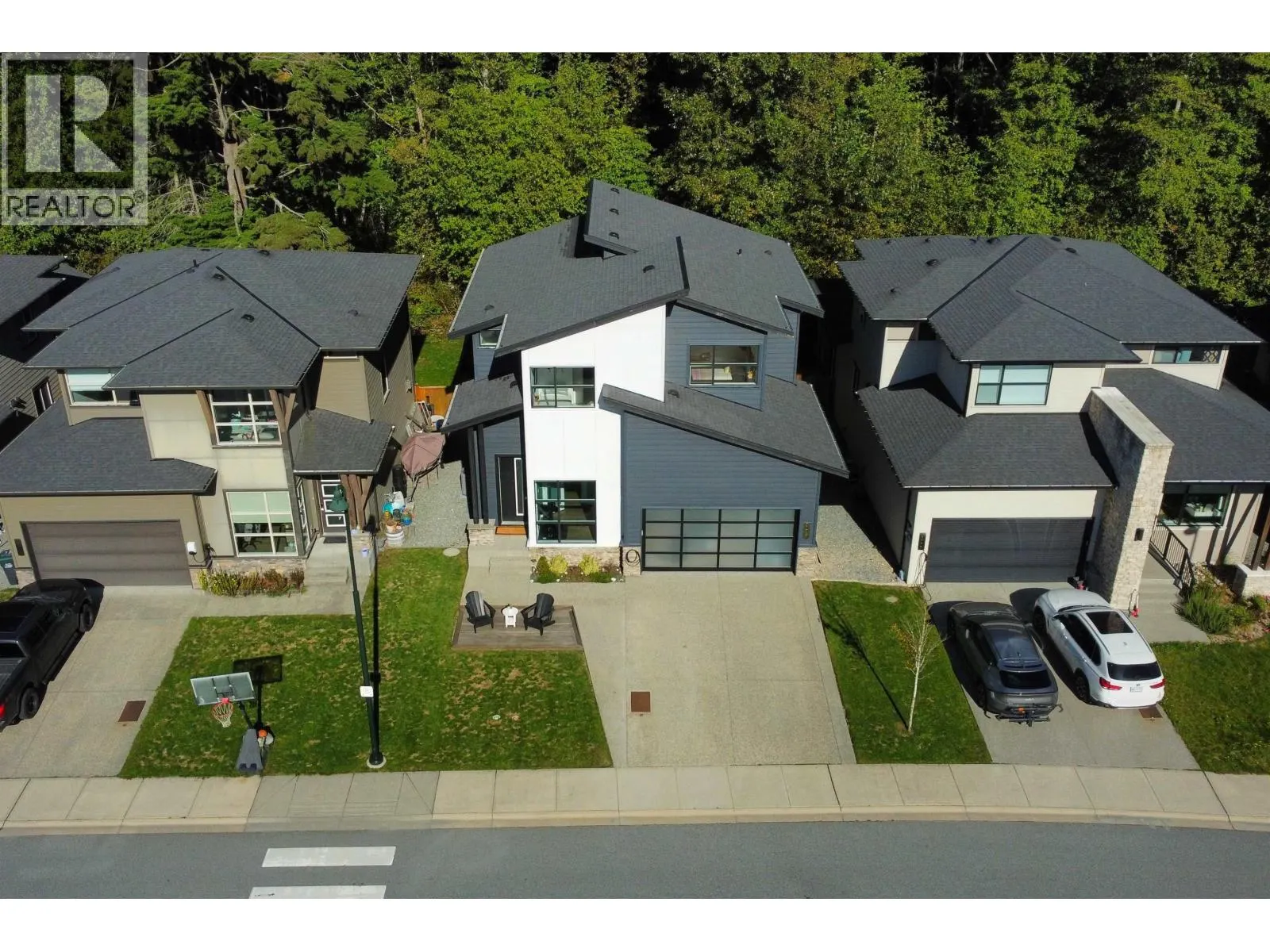 39349 FALCON CRESCENT