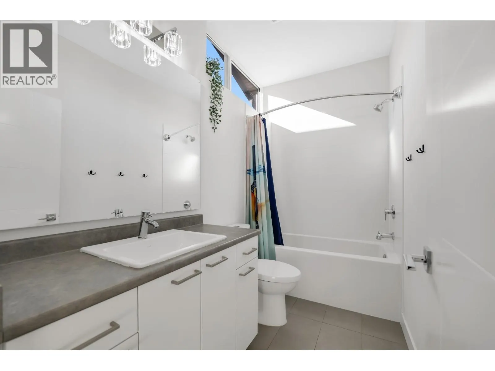 39349 FALCON CRESCENT