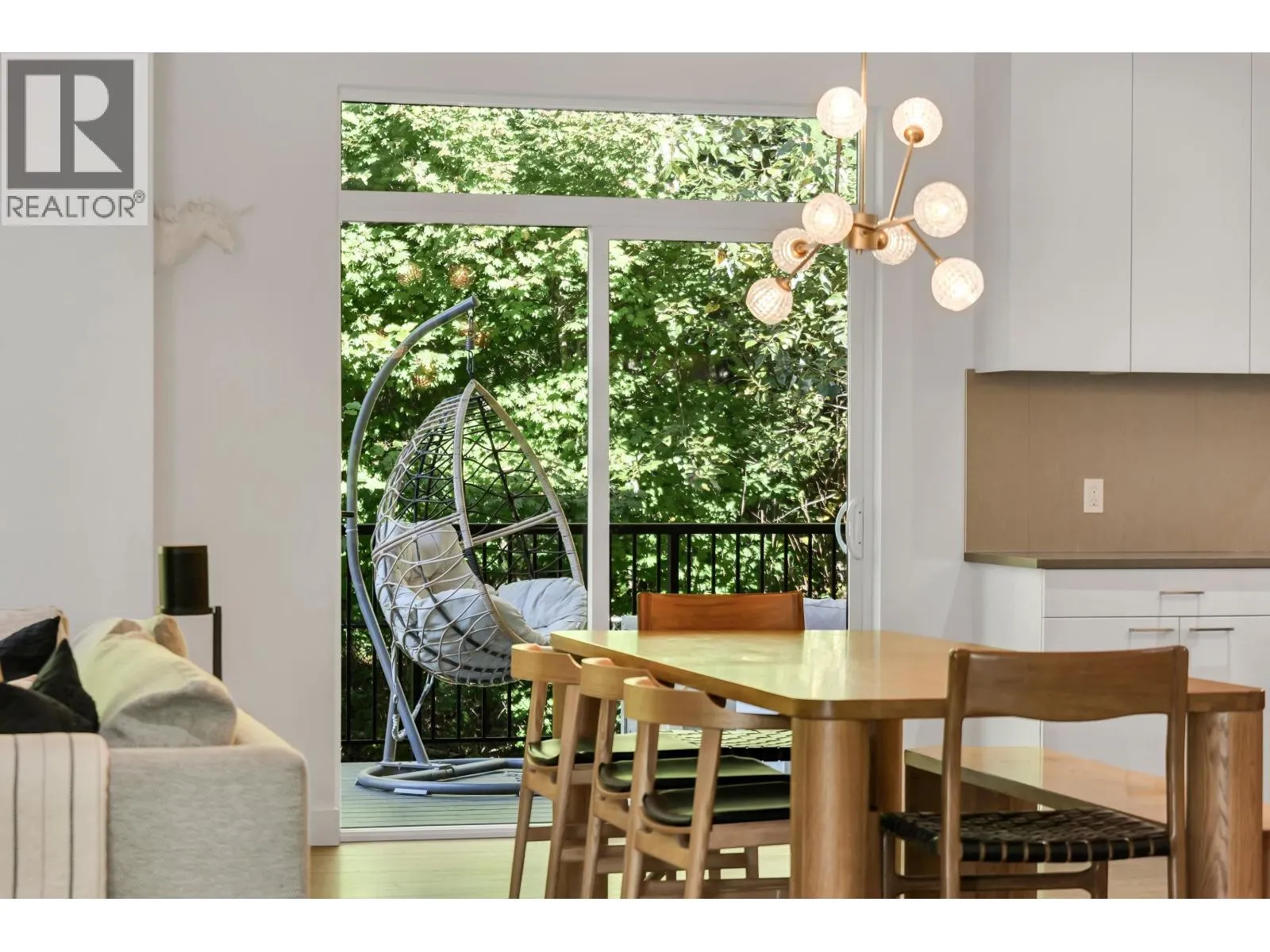 39349 FALCON CRESCENT