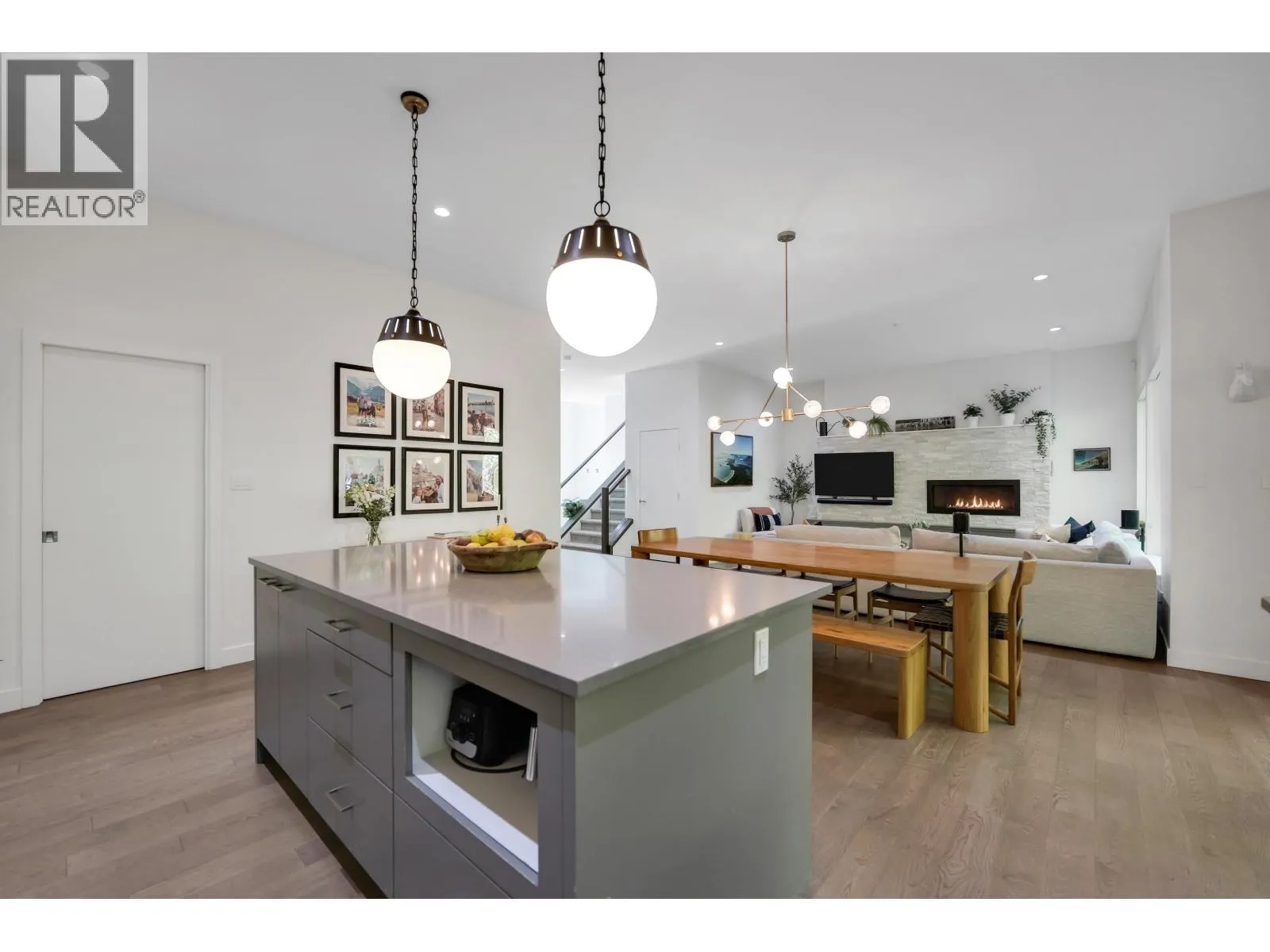 39349 FALCON CRESCENT