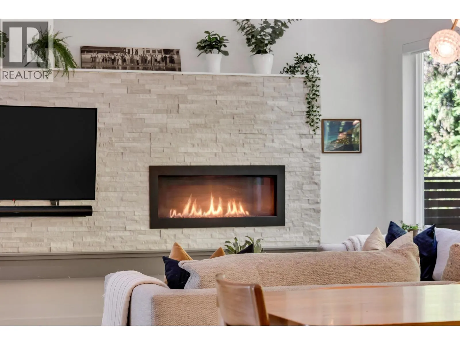 39349 FALCON CRESCENT