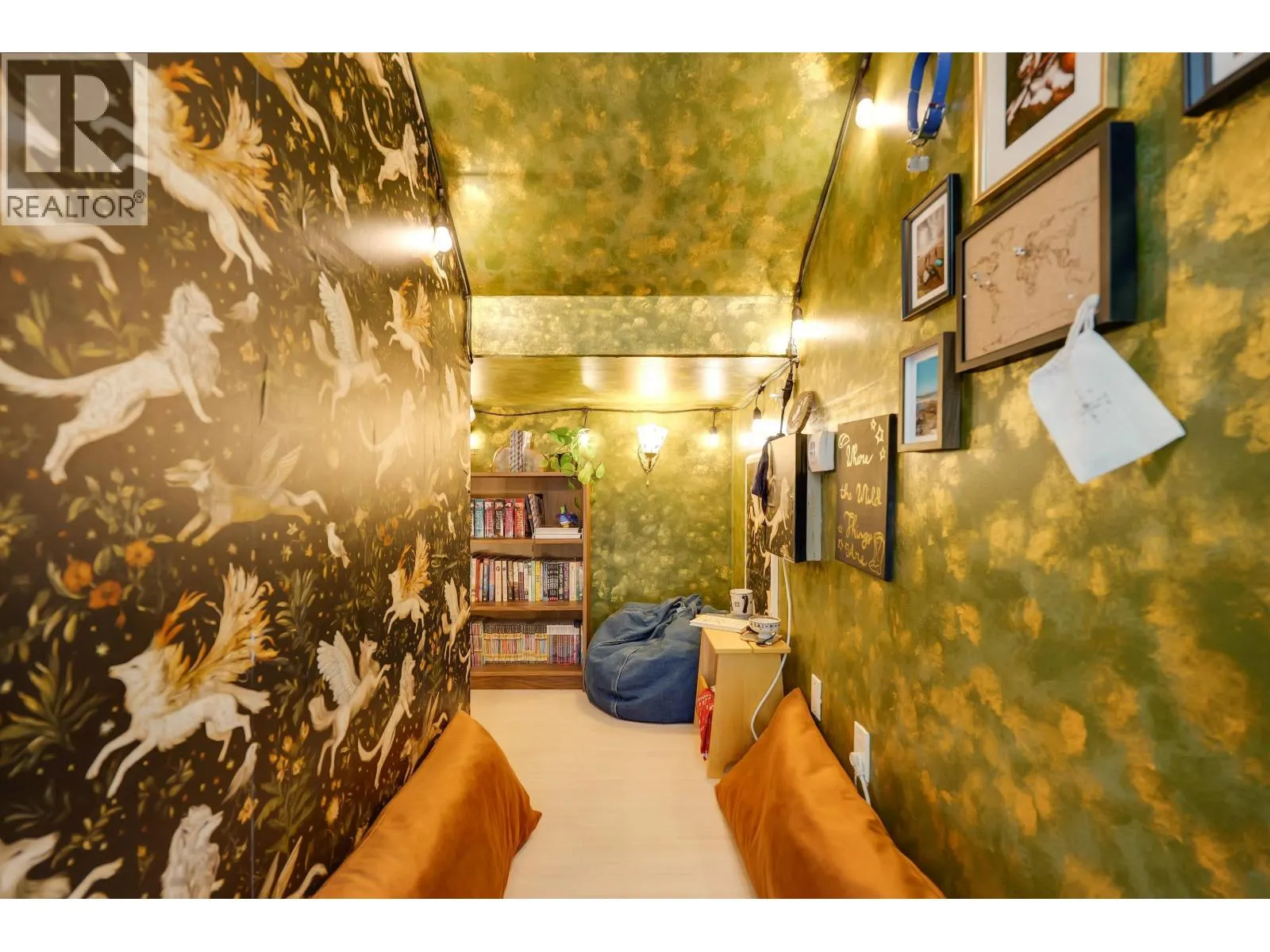 39349 FALCON CRESCENT