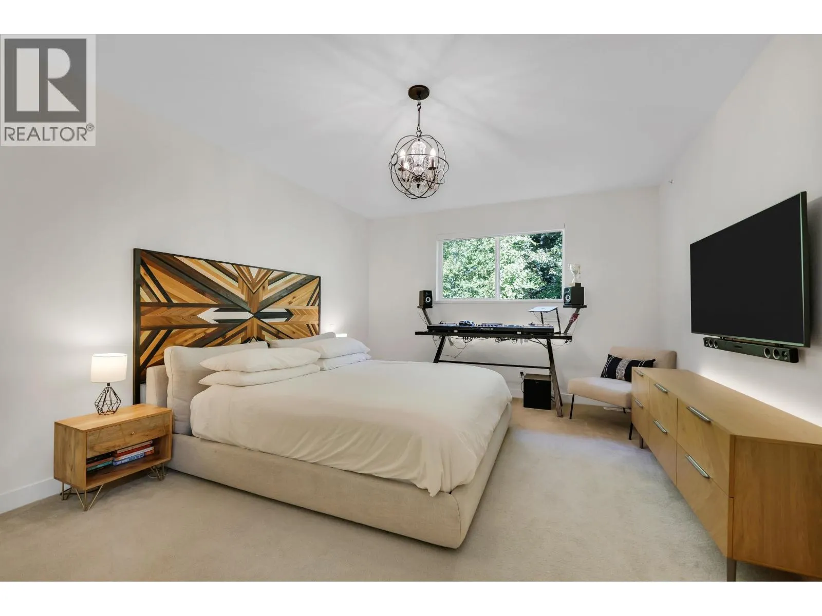 39349 FALCON CRESCENT