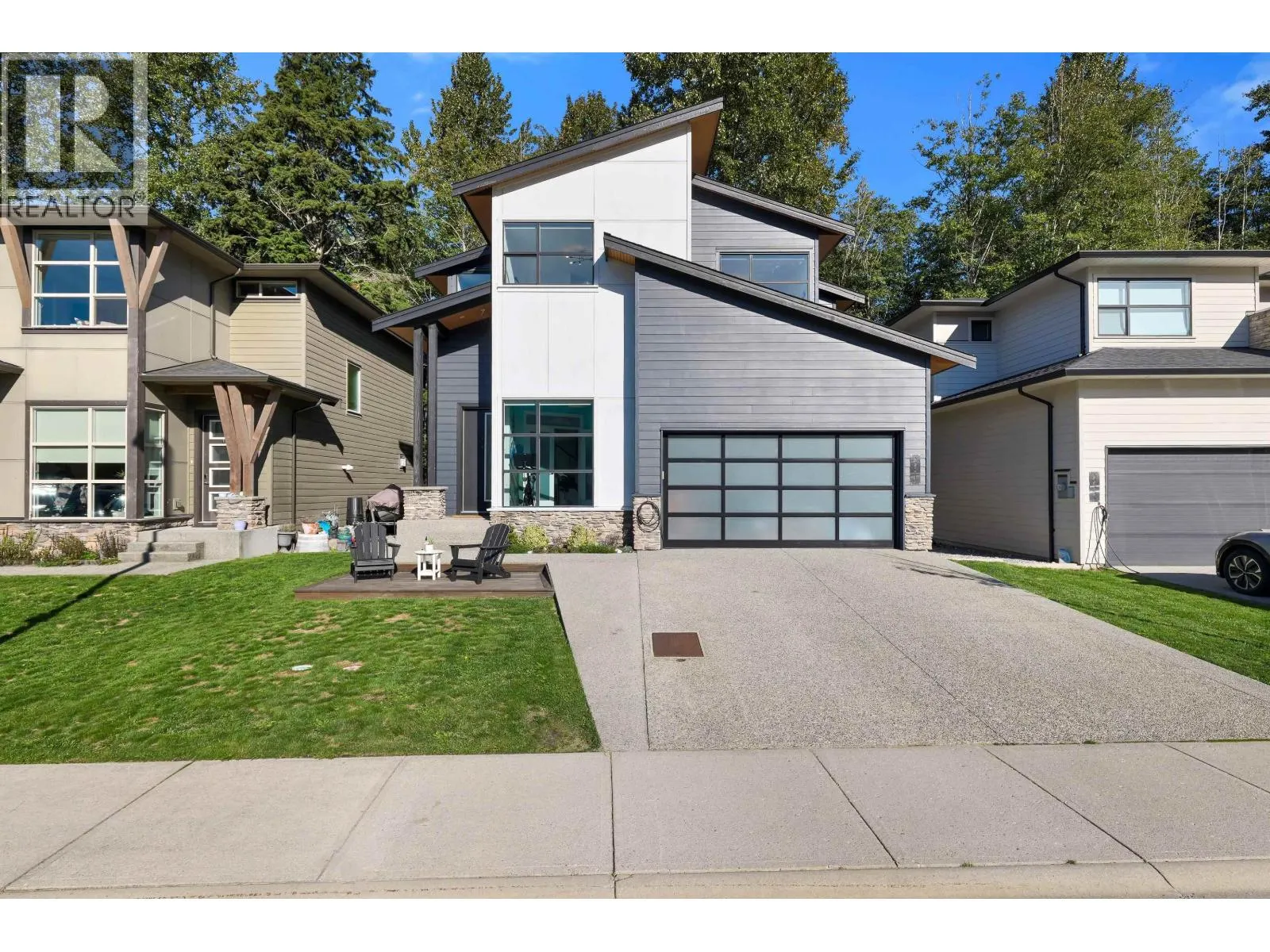 39349 FALCON CRESCENT