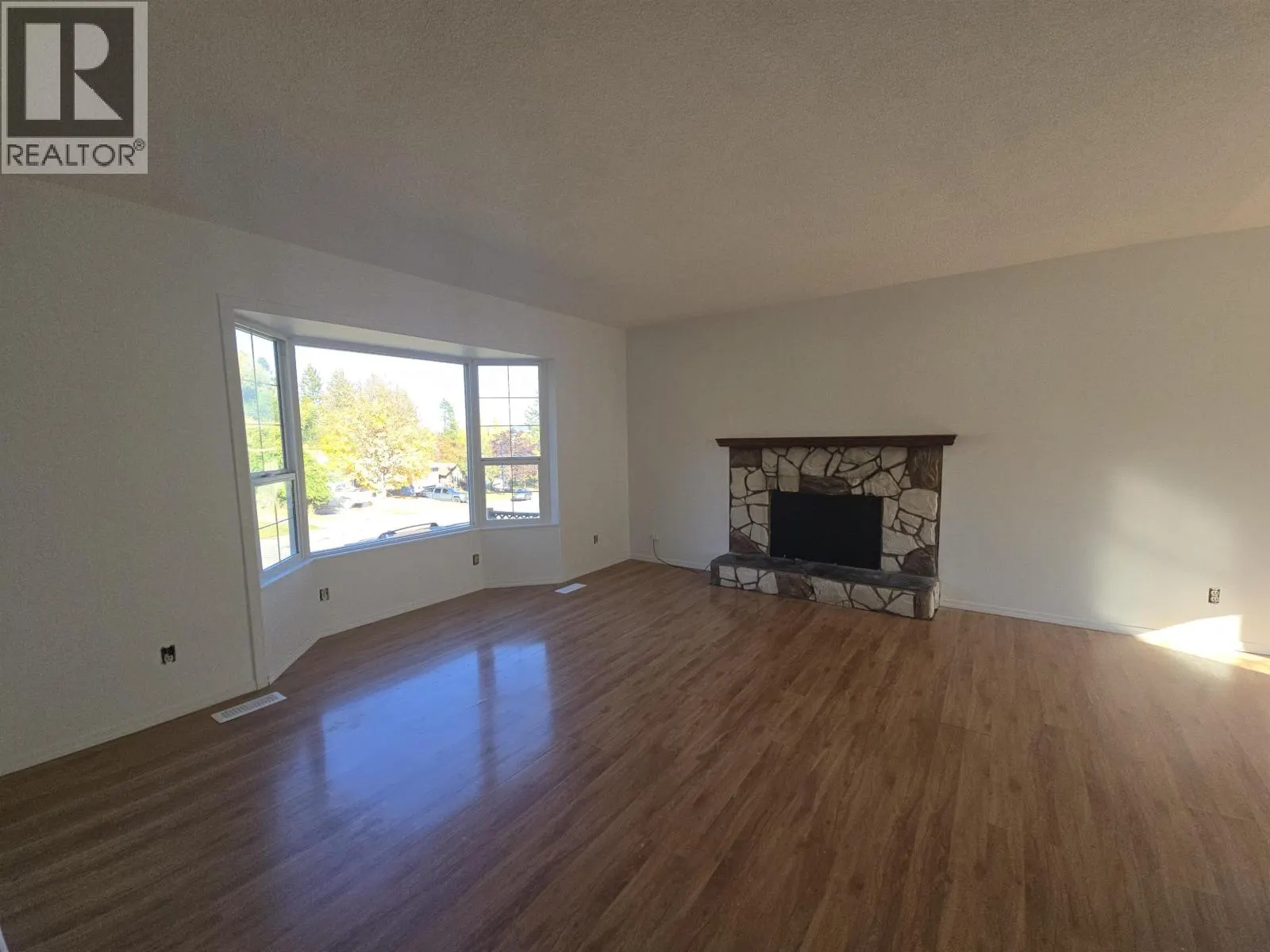 1394 LEWIS DRIVE