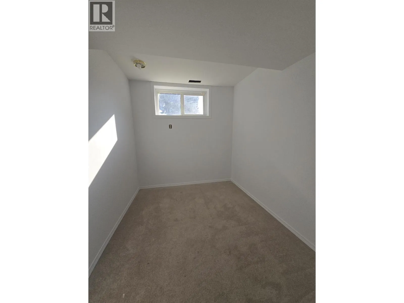 1394 LEWIS DRIVE