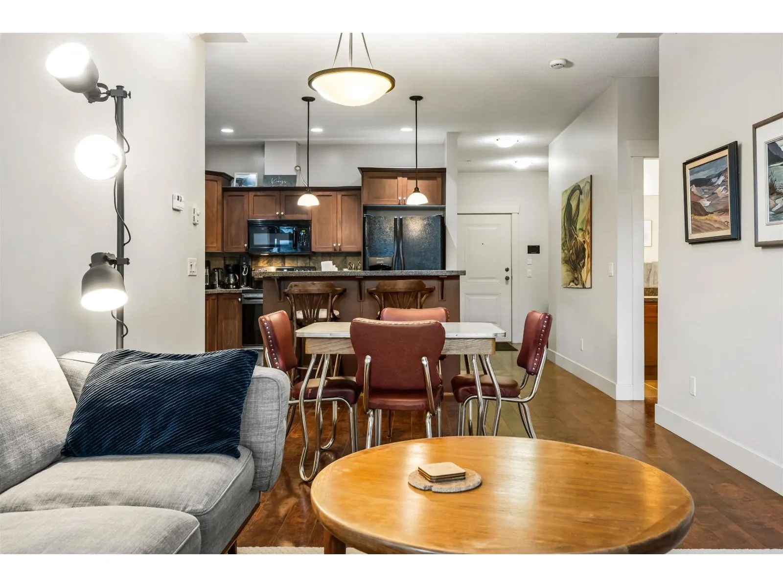 303 45615 BRETT AVENUE|Chilliwack Proper West